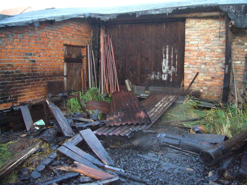 Pożar Boryńska Żory: Paliła się sterty drewna na posesji