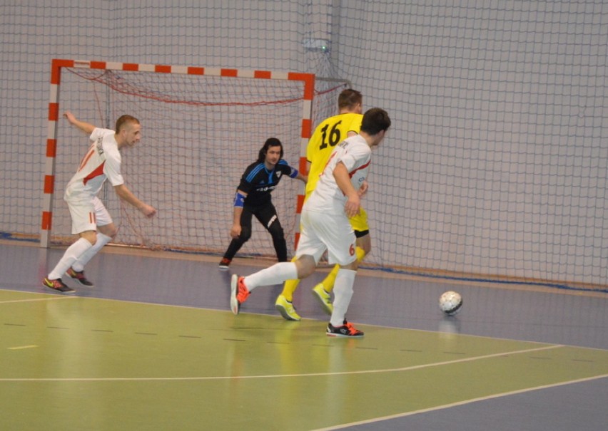 Mecz II Polskiej Ligi  Futsalu w Kiełpinie. FC Kartuzy pokonał Jaguara Gdańsk ZDJĘCIA, FILM