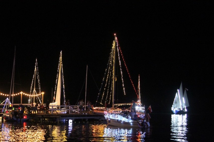 Niesamowity pokaz iluminowanych łodzi zakończył pierwszy dzień Dni Jezior Wolsztyńskich