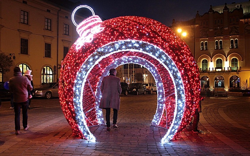 Świąteczna iluminacja Krakowa [ZDJĘCIA]