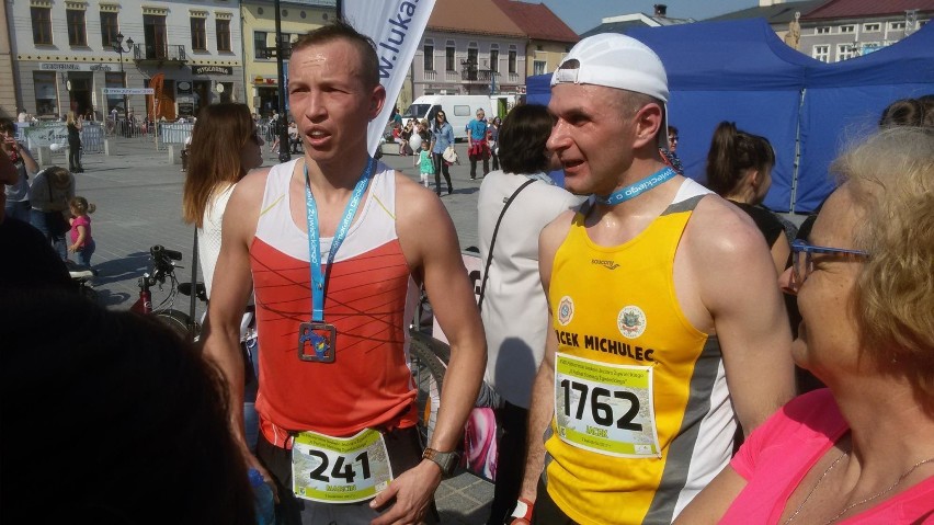 Półmaraton dookoła Jeziora Żywieckiego 2017. ZDJĘCIA z mety