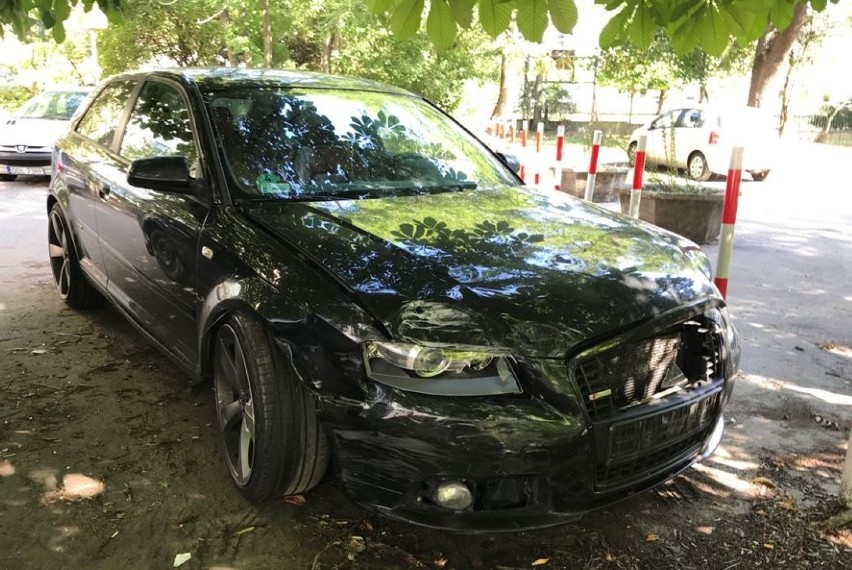 Audi A3 wjechał w volkswagena passata, który siłą odrzutu...