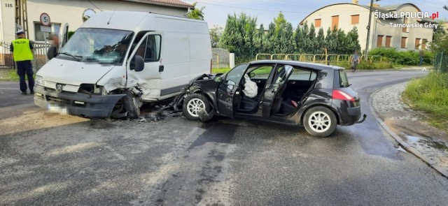 Tarnowskie Góry: wypadek w dzielnicy Rybna. Zderzyły się dwa pojazdy