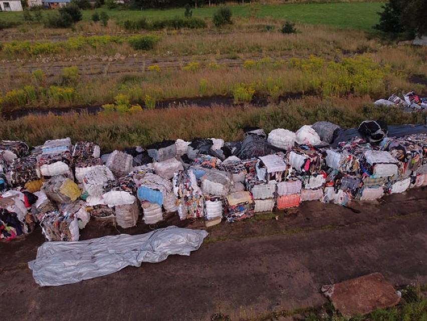 To nie jest nielegalne wysypisko śmieci w Chwaliszowie,...