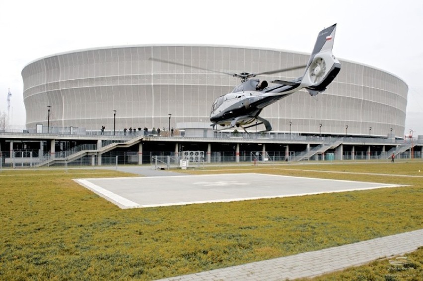 Premierowe lądowanie helikoptera na Stadionie Wrocław