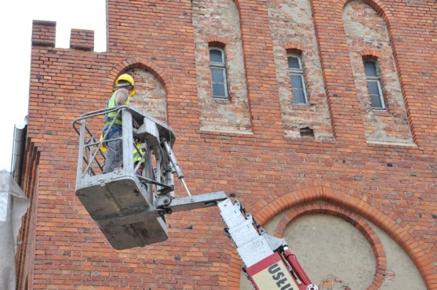 Remont budynku V LO w Toruniu [ZDJĘCIA]