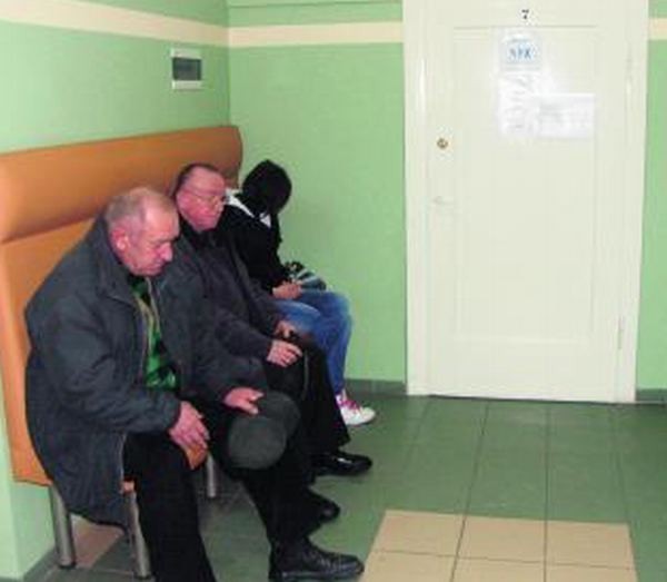 Pacjenci z Obornik po godz. 18 muszą jeździć do Rogoźna