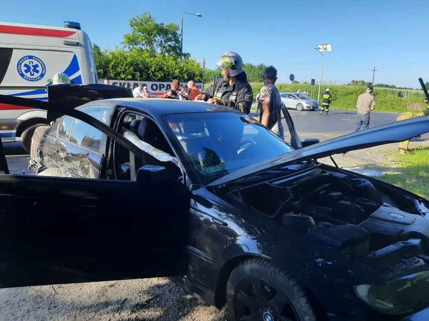 Wypadek z udziałem czterech pojazdów w Mełnie w powiecie...