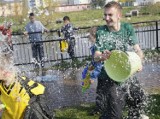 Śmigus dyngus. Na ulicach Piły w ruch szły wiadra i sikawki [ZOBACZ ZDJĘCIA]