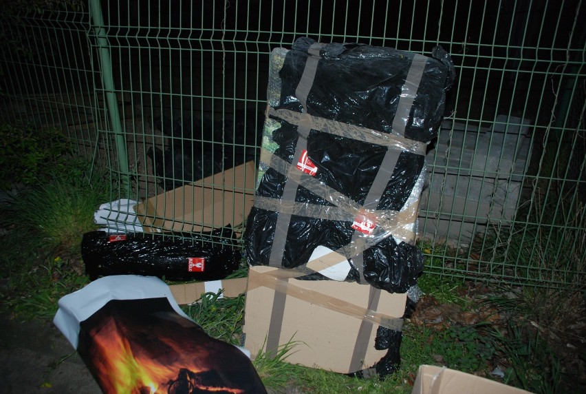 Para złodziei wpadła na gorącym uczynku w Pile. Przed policją ukryła się w kontenerze na śmieci!