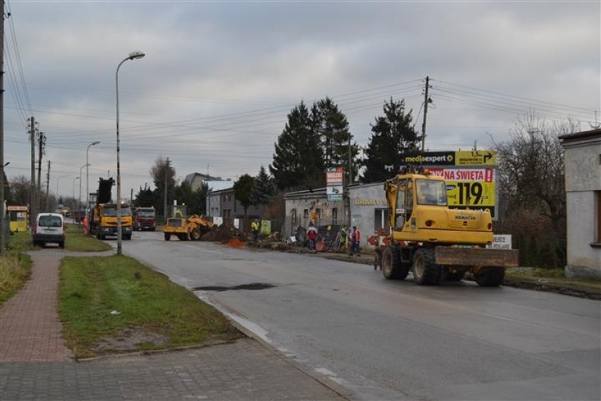 Częstochowa: Zamknięcie fragmentu ulicy Warszawskiej. Kierowcy na razie się gubią [ZDJĘCIA]