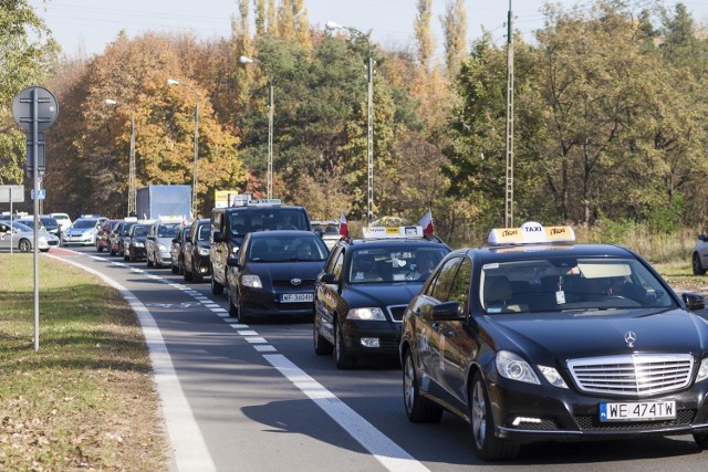 Kolejny protest taksówkarzy w Warszawie. Centrum miasta w godzinach szczytu znowu zostanie zablokowane