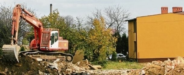 Ostatni żółty dom zburzony w Rowniu pod budowę autostrady A1