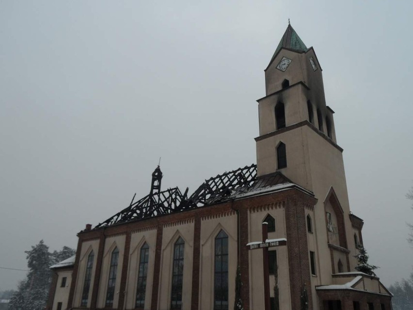 Pożar kościoła w Orzeszu-Jaśkowicach. Tak wygląda kościół po pożarze [ZDJĘCIA]