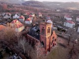 Odkrywamy Wałbrzych: Ruiny kościoła ewangelickiego przy ul. Reymonta na Podgórzu (ZDJECIA)