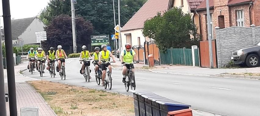 Pielgrzymi jadą rowerami do Częstochowy na Jasną Górę