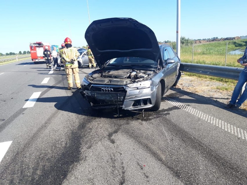 Wypadek na drodze s7 w Starych Babkach. Jedna osoba trafiła do szpitala