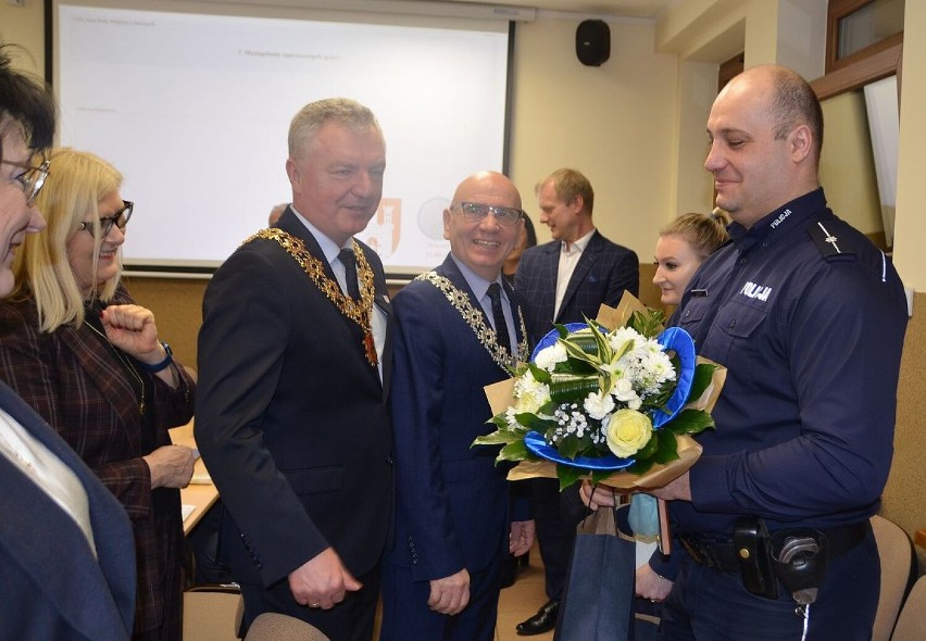 Tak burmistrz Błaszek podziękował bohaterskim policjantom