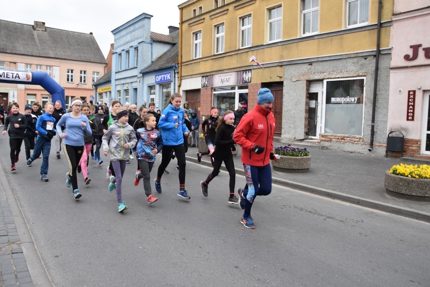 Uroczystościom majowym na rynku w Szubinie towarzyszyły...