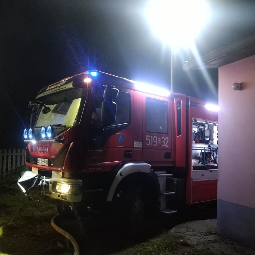 Gmina Wielgomłyny: Pożar stodoły w Kolonii Myśliwczów. Przyczyną podpalenie