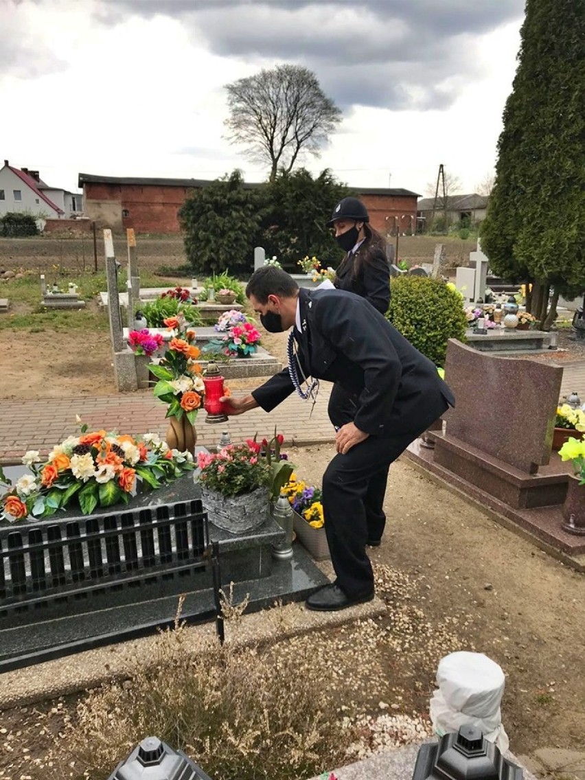 Ochotnicza Straż Pożarna ze Strzeczony oddała hołd druhom w dniu św. Floriana