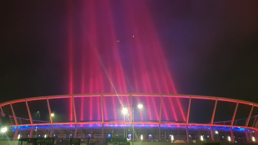 Oświetlenie sylwestrowe na niebie w okolicy Stadionu...