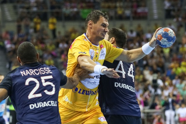 Zespół Vive Tauron Kielce zremisował w sparingowym spotkaniu z Paris Saint Germain Handball 32:32.