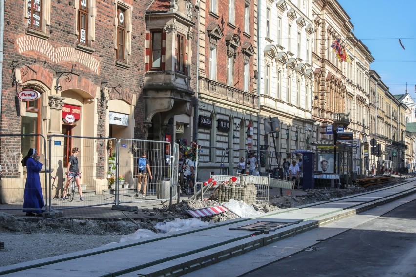 Wciąż trwa remont ulicy Karmelickiej