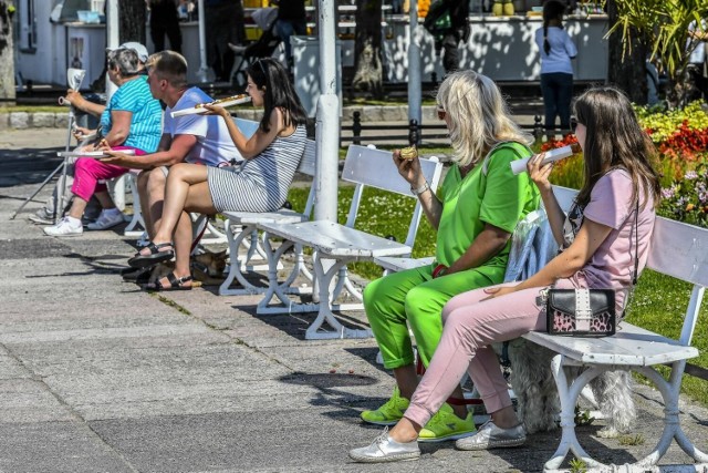 Aż ¼ zapytań dotyczy zakwaterowania dla dwojga dorosłych bez dzieci. Tylko 16 proc. dotyczy dwojga dorosłych z dwojgiem dzieci, a 12,5 proc. dwojga dorosłych z jednym dzieckiem.