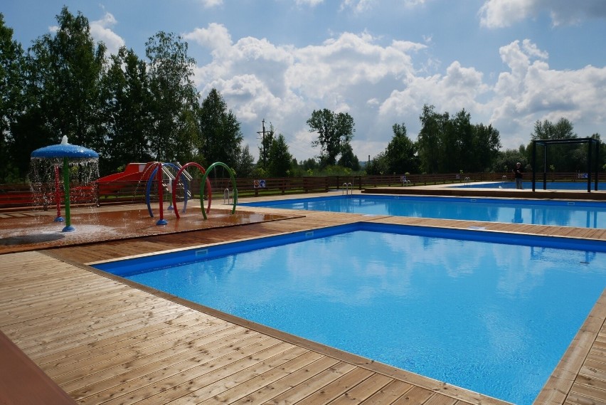 Największy basen w nowym ośrodku w Chrzanowie na wymiary 25...