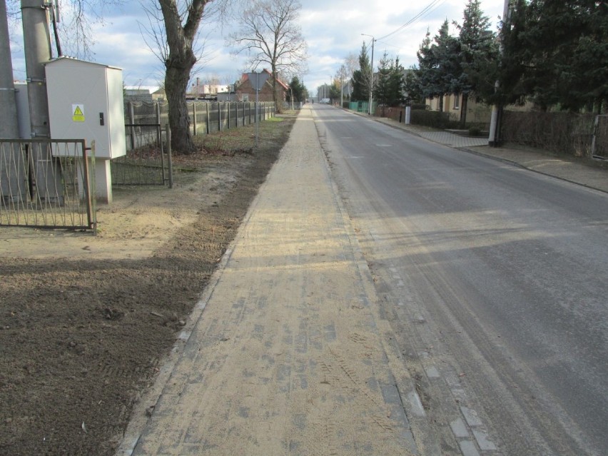 Budowa chodnika i ciągu pieszo-jezdnego w Wroniawach