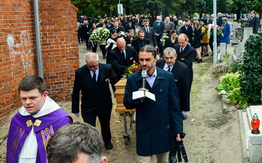 W ostatniej drodze profesorowi Pawłowi Izdebskiemu...