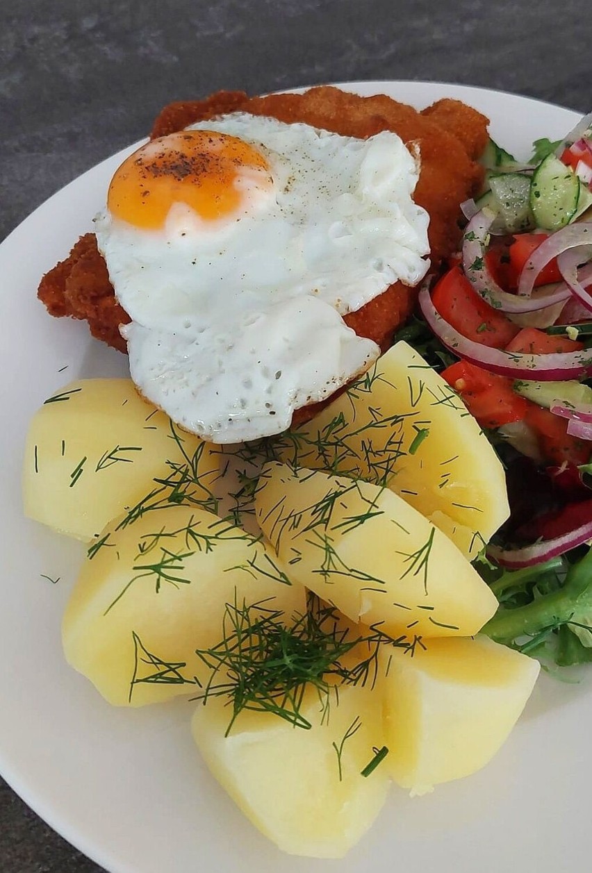 Pyszne domowe obiady w dobrej cenie i piękny wystrój. W Kielcach ruszyło Bistro "Smaczne a jak!" 