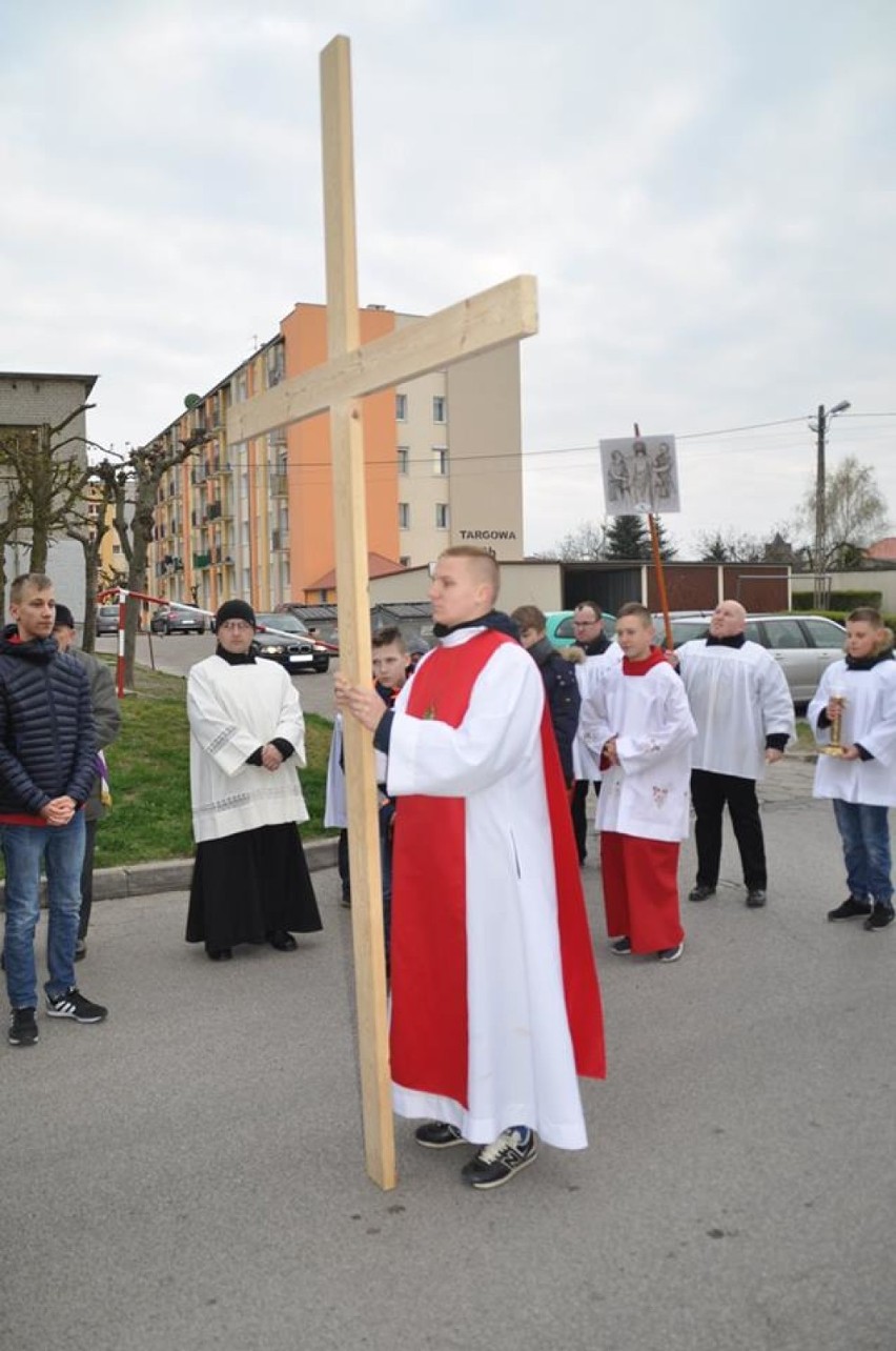 Droga Krzyżowa ulicami Uniejowa