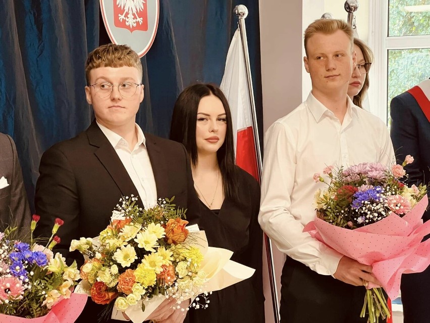 Zakończenie roku szkolnego maturzystów w ZSP 1 w Radomsku (mechanik). ZDJĘCIA