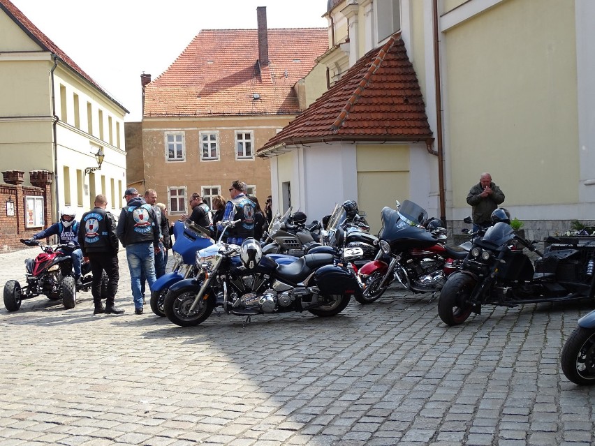 Wschowa  - Europejska majówka - msza św. w kościele św. Stanisława i poświęcenie motocykli [ZDJĘCIA]