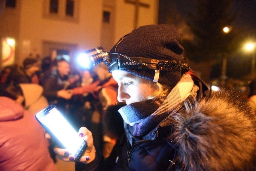 ZIELONA GÓRA. Ekstremalna Droga Krzyżowa. Wytrwali doszli aż do Żagania. Zobaczcie zdjęcia!