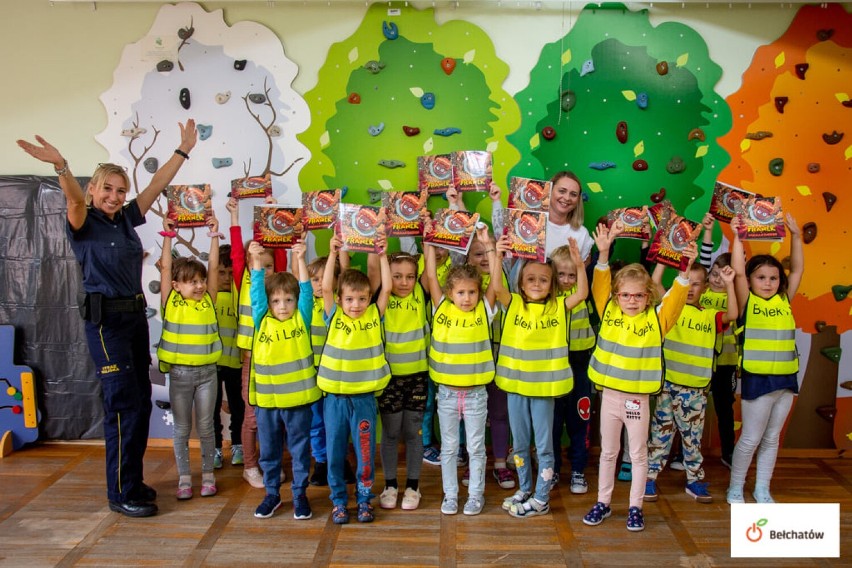 W szkołach i przedszkolach odbywają się spotkania...