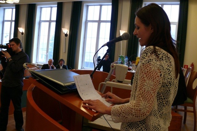 Agnieszka Frączek argumenty pracowników MOW zaprezentowała na sesji.