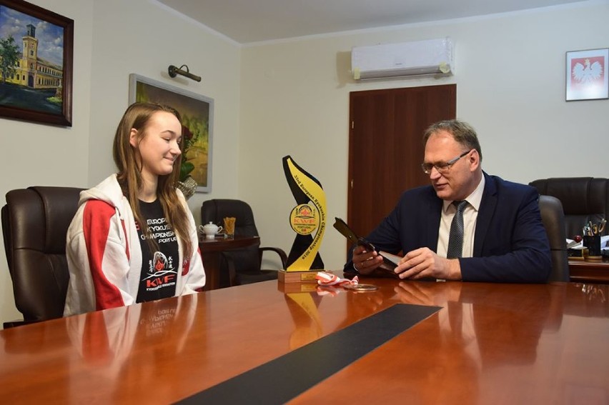 Prezydent Radomska pogratulował Weronice Mazur