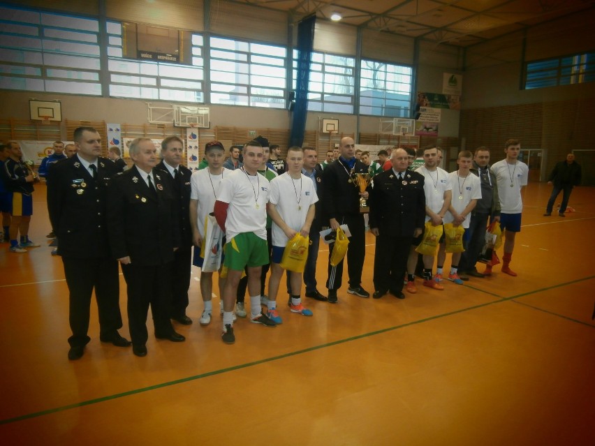 Strażacy z Chocza najlepsi w III Wojewódzkim Turnieju Halowej Piłki Nożnej