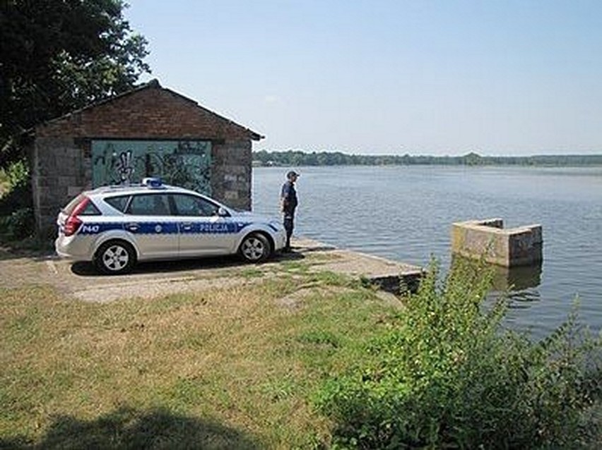 Lublinieccy policjanci skontrolowali zbiorniki wodne