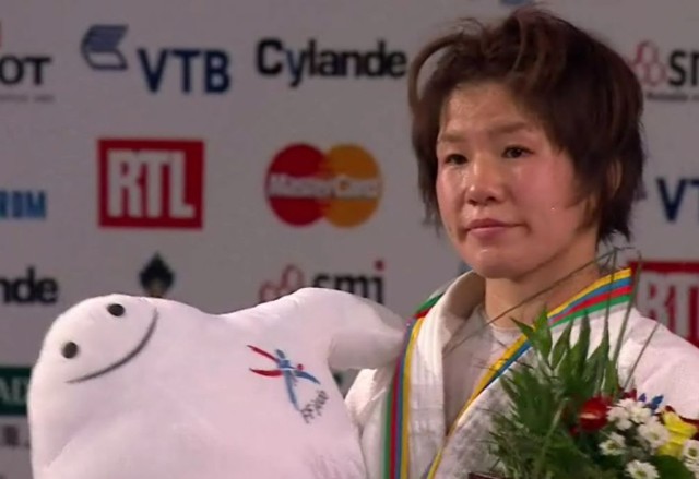 Aiko Sato pięknym rzutem - morote - seoi - nage zwyciężyła w finale Mistrzostw Świata w Paryżu w kat. wag. 57 kg.
