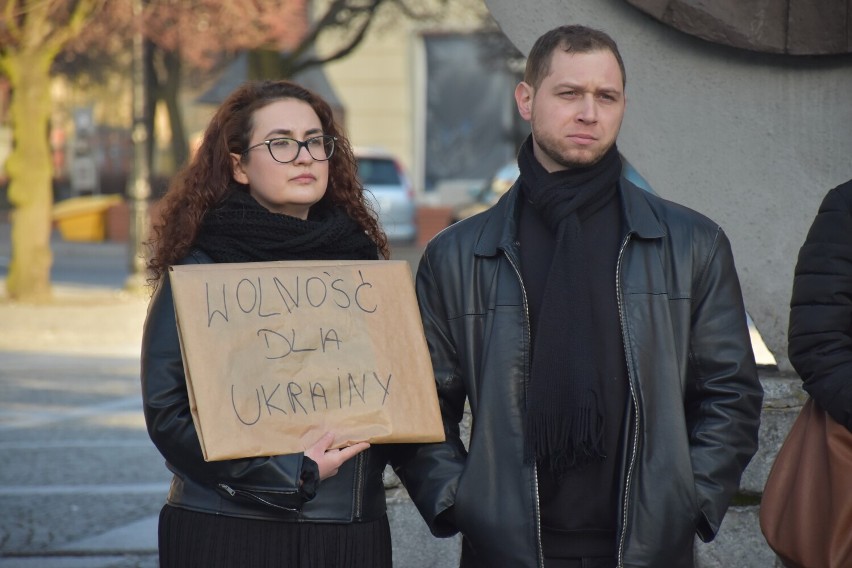 Pleszew solidarny z Ukrainą. Manifestacja w centrum miasta