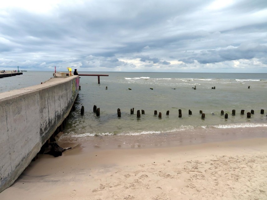 Plaża wschodnia w Rowach uległa kolejnym zniszczeniom po...