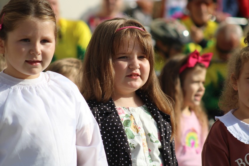 Tak dzieci uświetniły start Senioraliów w Głogowie