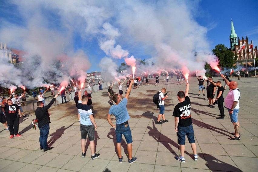 76. rocznica wybuchu Powstania Warszawskiego. Obchody w Szczecinie na pl. Solidarności 