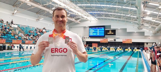 Jarosław Mazurowski w Australii zdobył dwa srebrne medale pływackich mistrzostw świata zawodników po transplantacjach