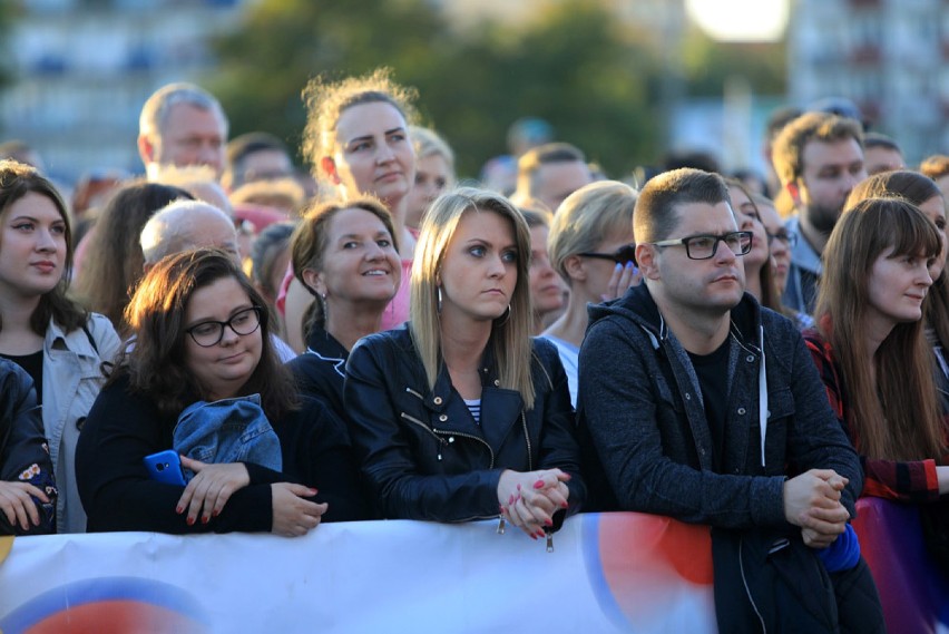 Koncert "Wolności!" w Toruniu. Dzisiaj (16.09) na placu za...