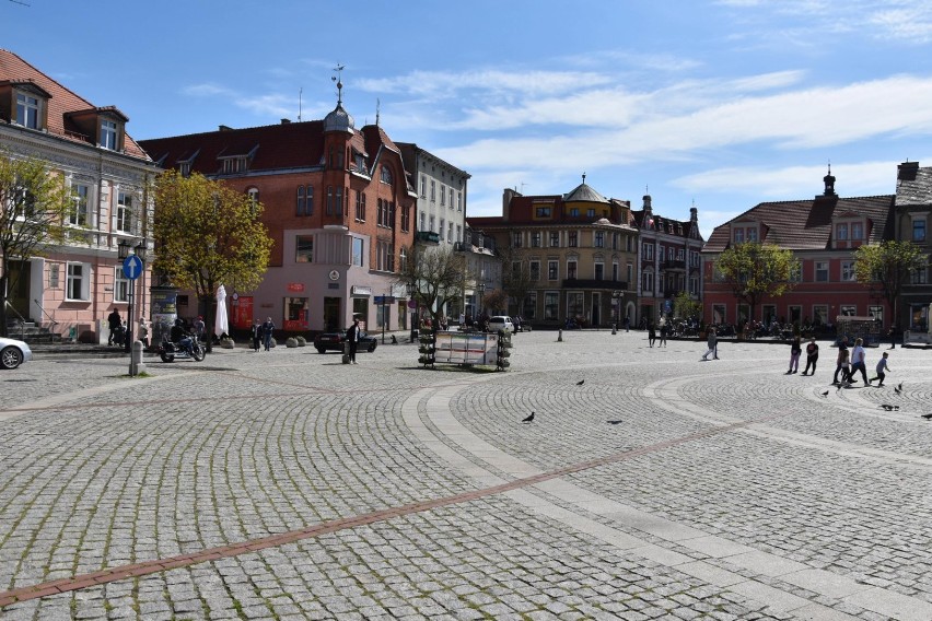 Niedziela w Gnieźnie. Słoneczna pogoda zachęciła mieszkańców do spacerów